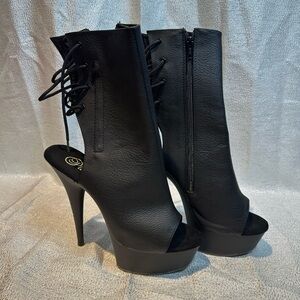Pleaser Elegant Black Peep-Toe Platform Heels